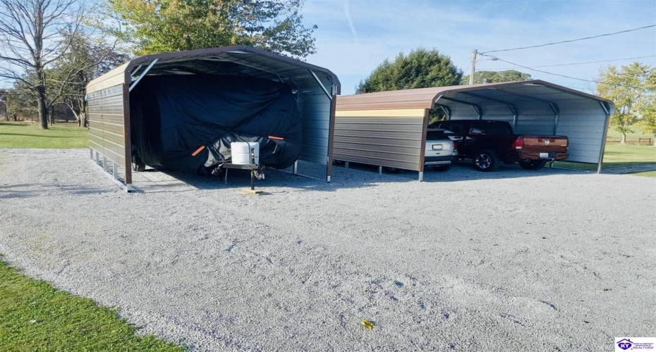 Summersville Road, Greensburg, Kentucky 42743, ,1 BathroomBathrooms,For Sale,Summersville Road,HK24004198