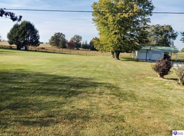 Summersville Road, Greensburg, Kentucky 42743, ,1 BathroomBathrooms,For Sale,Summersville Road,HK24004198