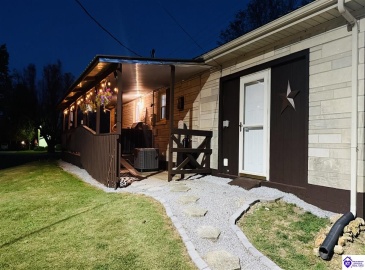 Summersville Road, Greensburg, Kentucky 42743, ,1 BathroomBathrooms,For Sale,Summersville Road,HK24004198