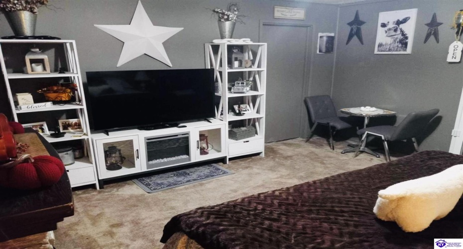 Summersville Road, Greensburg, Kentucky 42743, ,1 BathroomBathrooms,For Sale,Summersville Road,HK24004198