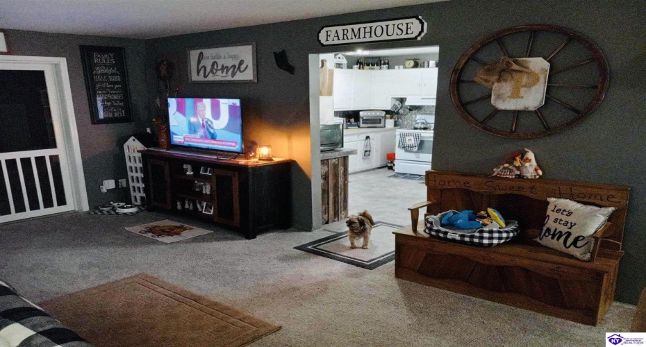 Summersville Road, Greensburg, Kentucky 42743, ,1 BathroomBathrooms,For Sale,Summersville Road,HK24004198