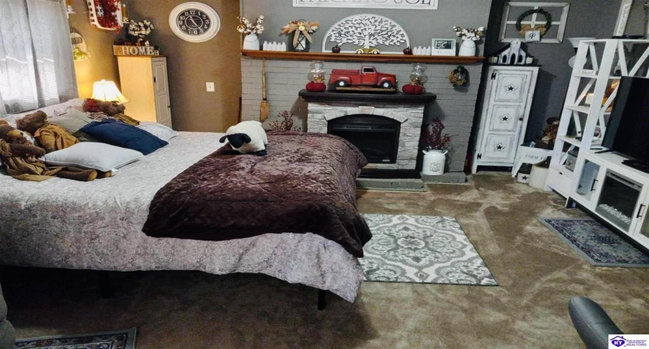 Summersville Road, Greensburg, Kentucky 42743, ,1 BathroomBathrooms,For Sale,Summersville Road,HK24004198