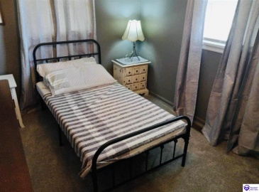 Summersville Road, Greensburg, Kentucky 42743, ,1 BathroomBathrooms,For Sale,Summersville Road,HK24004198