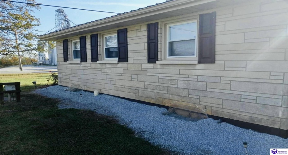 Summersville Road, Greensburg, Kentucky 42743, ,1 BathroomBathrooms,For Sale,Summersville Road,HK24004198