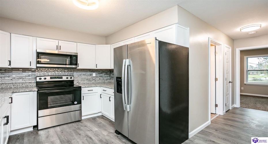 Anderson Court, Radcliff, Kentucky 40160, ,2 BathroomsBathrooms,For Sale,Anderson Court,HK24004199