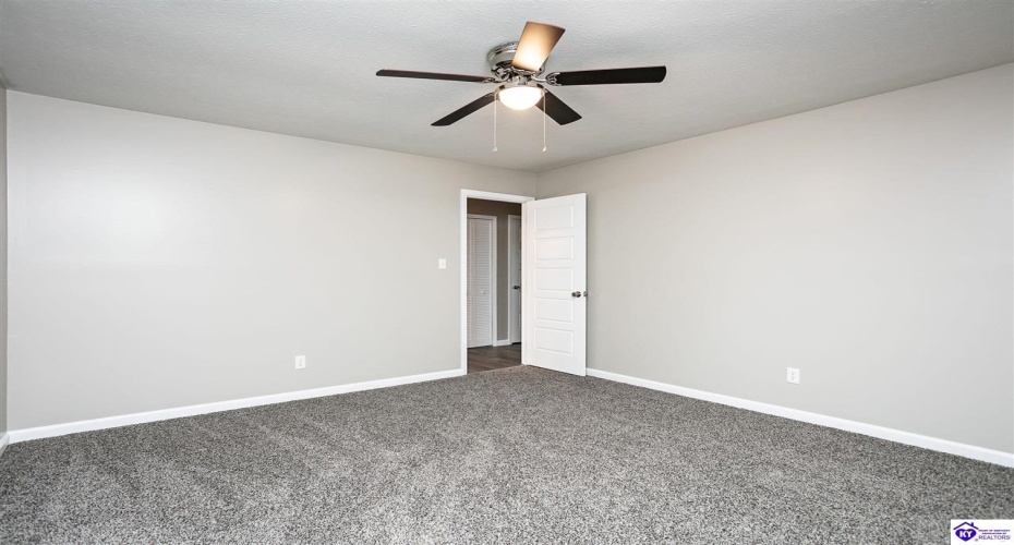 Anderson Court, Radcliff, Kentucky 40160, ,2 BathroomsBathrooms,For Sale,Anderson Court,HK24004199