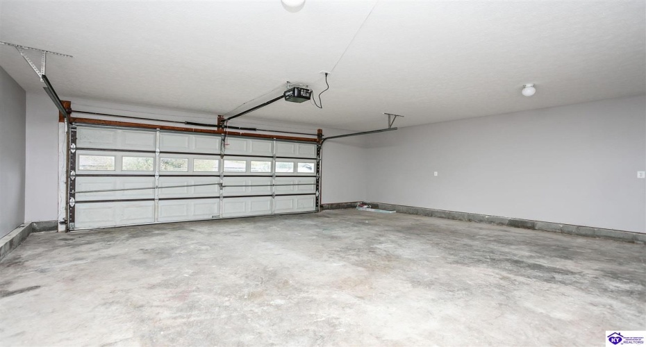 Anderson Court, Radcliff, Kentucky 40160, ,2 BathroomsBathrooms,For Sale,Anderson Court,HK24004199