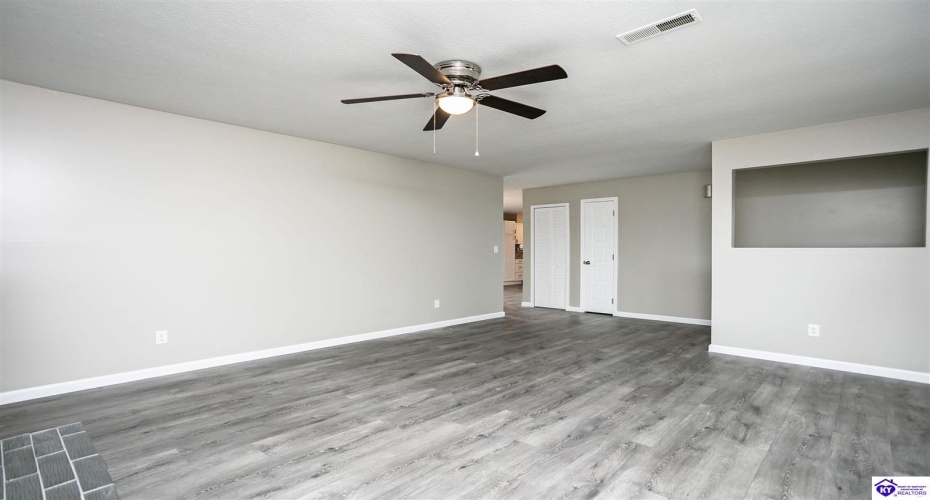 Anderson Court, Radcliff, Kentucky 40160, ,2 BathroomsBathrooms,For Sale,Anderson Court,HK24004199