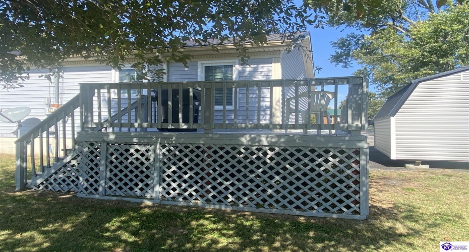 Greenbriar Court, Campbellsville, Kentucky 42718, ,1 BathroomBathrooms,For Sale,Greenbriar Court,HK24004201