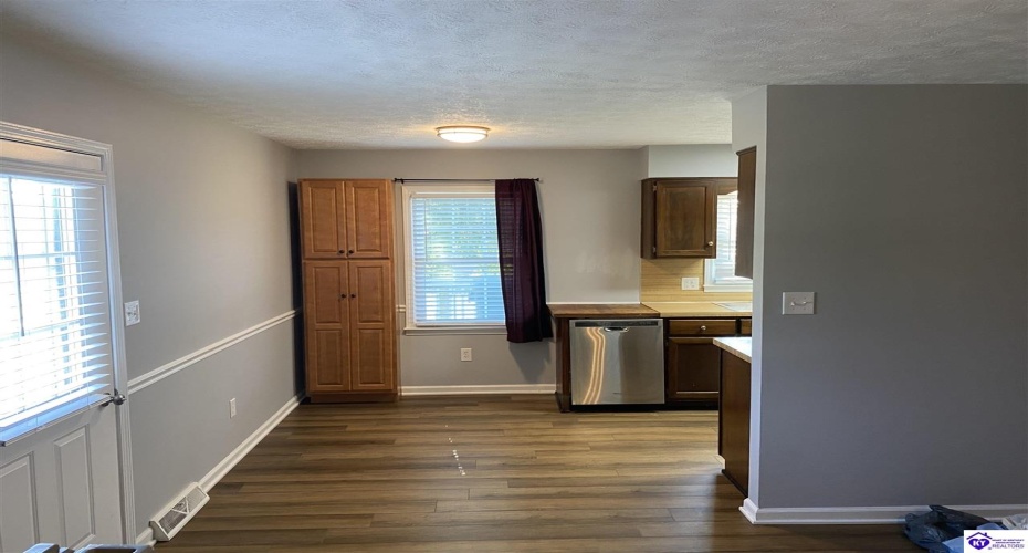 Greenbriar Court, Campbellsville, Kentucky 42718, ,1 BathroomBathrooms,For Sale,Greenbriar Court,HK24004201