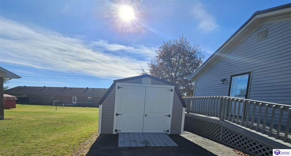 Greenbriar Court, Campbellsville, Kentucky 42718, ,1 BathroomBathrooms,For Sale,Greenbriar Court,HK24004201