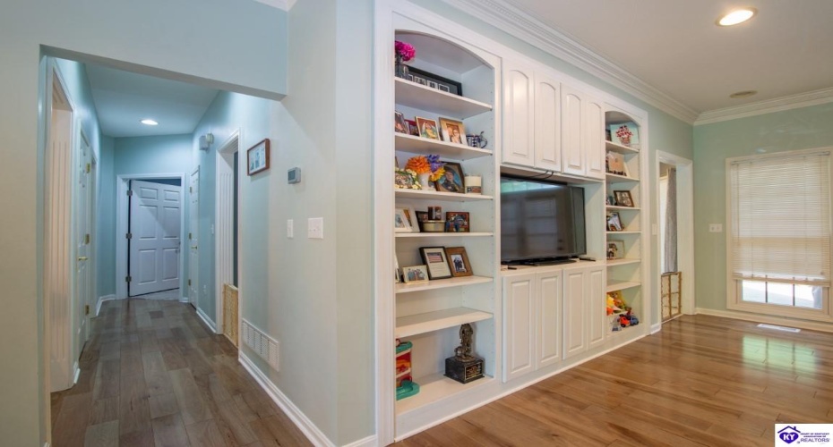 St Andrews Road, Brandenburg, Kentucky 40108, ,4 BathroomsBathrooms,For Sale,St Andrews Road,HK24001424