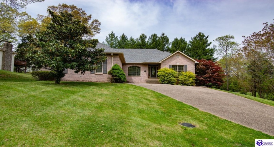 St Andrews Road, Brandenburg, Kentucky 40108, ,4 BathroomsBathrooms,For Sale,St Andrews Road,HK24001424