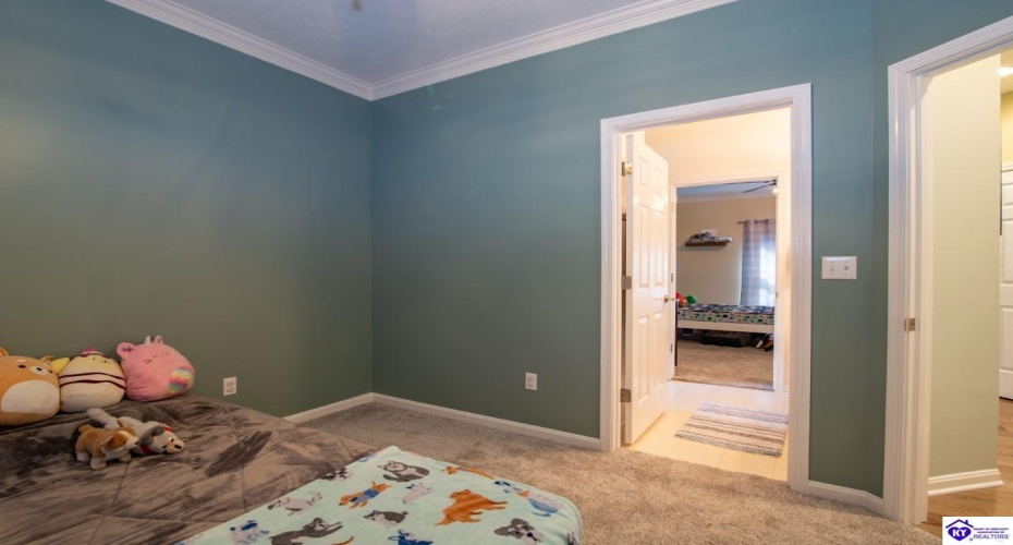 St Andrews Road, Brandenburg, Kentucky 40108, ,4 BathroomsBathrooms,For Sale,St Andrews Road,HK24001424