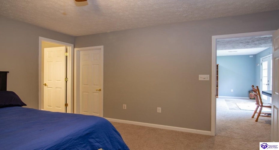 St Andrews Road, Brandenburg, Kentucky 40108, ,4 BathroomsBathrooms,For Sale,St Andrews Road,HK24001424