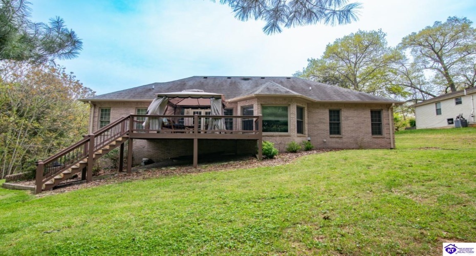 St Andrews Road, Brandenburg, Kentucky 40108, ,4 BathroomsBathrooms,For Sale,St Andrews Road,HK24001424