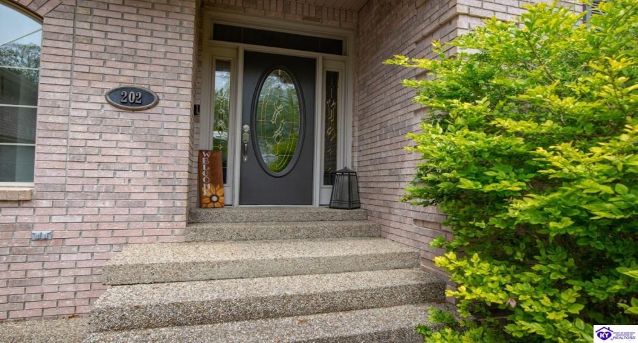 St Andrews Road, Brandenburg, Kentucky 40108, ,4 BathroomsBathrooms,For Sale,St Andrews Road,HK24001424