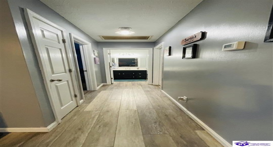 Cheyenne Drive, Campbellsville, Kentucky 42718, ,2 BathroomsBathrooms,For Sale,Cheyenne Drive,HK24003600