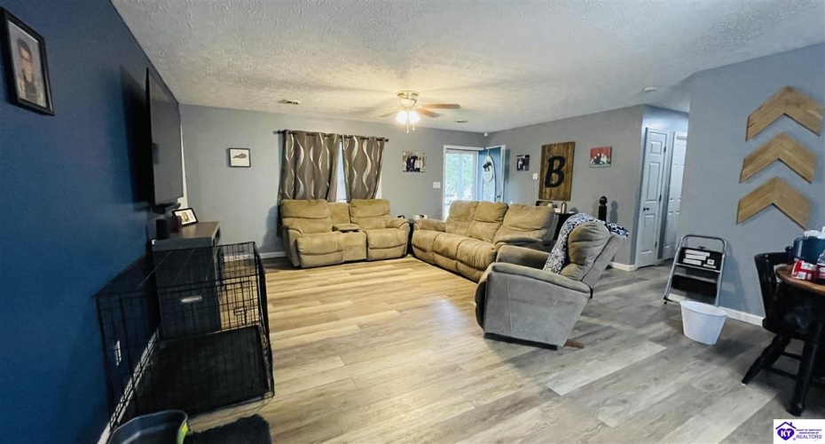 Cheyenne Drive, Campbellsville, Kentucky 42718, ,2 BathroomsBathrooms,For Sale,Cheyenne Drive,HK24003600