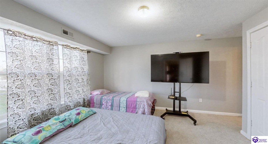 Genrose Drive, Rineyville, Kentucky 40162, ,4 BathroomsBathrooms,For Sale,Genrose Drive,HK24004202