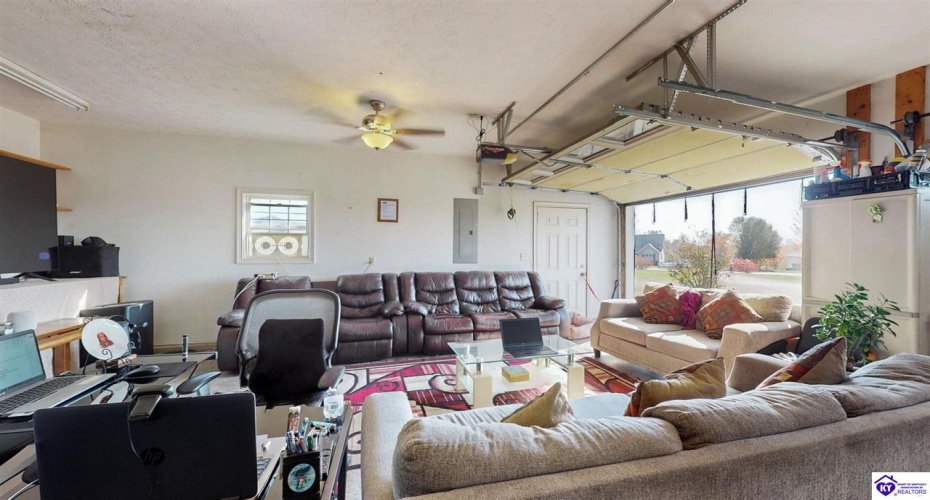 Genrose Drive, Rineyville, Kentucky 40162, ,4 BathroomsBathrooms,For Sale,Genrose Drive,HK24004202