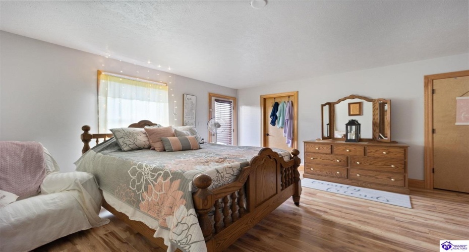 Sam Goodman Road, Munfordville, Kentucky 42765, ,3 BathroomsBathrooms,For Sale,Sam Goodman Road,HK24004204 Sam Goodman Road, Munfordville, Kentucky 42765, ,3 BathroomsBathrooms,For Sale,Sam Goodman Road,HK24004204