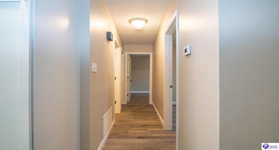 Hickory Hill Drive, Elizabethtown, Kentucky 42701, ,2 BathroomsBathrooms,For Sale,Hickory Hill Drive,HK24004205