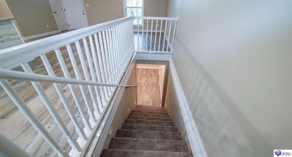 Hickory Hill Drive, Elizabethtown, Kentucky 42701, ,2 BathroomsBathrooms,For Sale,Hickory Hill Drive,HK24004205