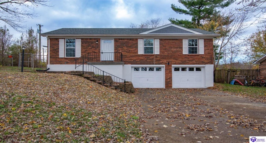 Hickory Hill Drive, Elizabethtown, Kentucky 42701, ,2 BathroomsBathrooms,For Sale,Hickory Hill Drive,HK24004205