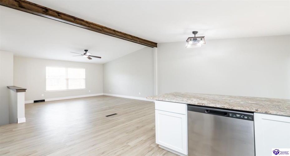 Shelton Road, Radcliff, Kentucky 40160, ,2 BathroomsBathrooms,For Sale,Shelton Road,HK24004206