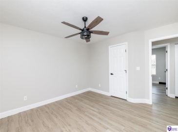 Shelton Road, Radcliff, Kentucky 40160, ,2 BathroomsBathrooms,For Sale,Shelton Road,HK24004206