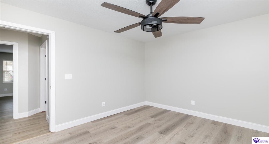 Shelton Road, Radcliff, Kentucky 40160, ,2 BathroomsBathrooms,For Sale,Shelton Road,HK24004206