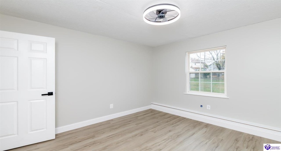 Shelton Road, Radcliff, Kentucky 40160, ,2 BathroomsBathrooms,For Sale,Shelton Road,HK24004206