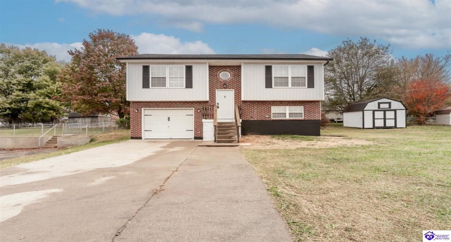 Shelton Road, Radcliff, Kentucky 40160, ,2 BathroomsBathrooms,For Sale,Shelton Road,HK24004206