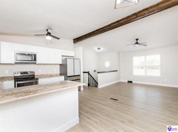 Shelton Road, Radcliff, Kentucky 40160, ,2 BathroomsBathrooms,For Sale,Shelton Road,HK24004206