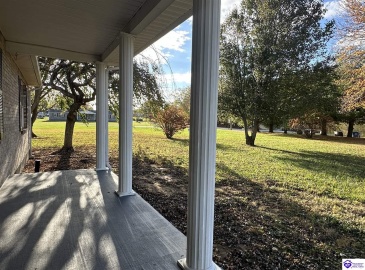 Peak Ln, Vine Grove, Kentucky 40175, ,2 BathroomsBathrooms,For Sale,Peak Ln,HK24004209