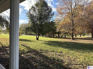 Peak Ln, Vine Grove, Kentucky 40175, ,2 BathroomsBathrooms,For Sale,Peak Ln,HK24004209