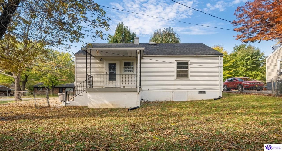 Village Drive, Elizabethtown, Kentucky 42701, ,1 BathroomBathrooms,For Sale,Village Drive,HK24004211