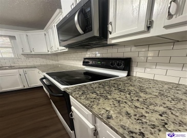 Cherry Hill Drive, Brandenburg, Kentucky 40108, ,2 BathroomsBathrooms,For Sale,Cherry Hill Drive,HK24004212