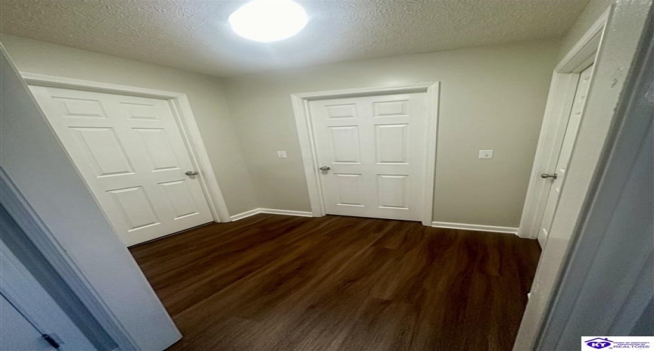 Cherry Hill Drive, Brandenburg, Kentucky 40108, ,2 BathroomsBathrooms,For Sale,Cherry Hill Drive,HK24004212