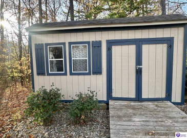 Cherry Hill Drive, Brandenburg, Kentucky 40108, ,2 BathroomsBathrooms,For Sale,Cherry Hill Drive,HK24004212