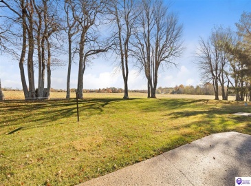 Troy Court, Vine Grove, Kentucky 40175, ,2 BathroomsBathrooms,For Sale,Troy Court,HK24004214