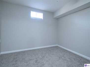 Franklin Court, Radcliff, Kentucky 40160, ,2 BathroomsBathrooms,For Sale,Franklin Court,HK24004221