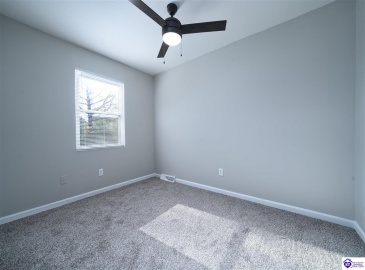 Franklin Court, Radcliff, Kentucky 40160, ,2 BathroomsBathrooms,For Sale,Franklin Court,HK24004221