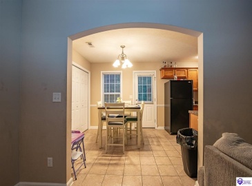 College Station Court, Elizabethtown, Kentucky 42701, ,3 BathroomsBathrooms,For Sale,College Station Court,HK24004222