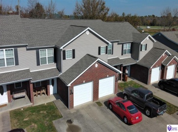 College Station Court, Elizabethtown, Kentucky 42701, ,3 BathroomsBathrooms,For Sale,College Station Court,HK24004222