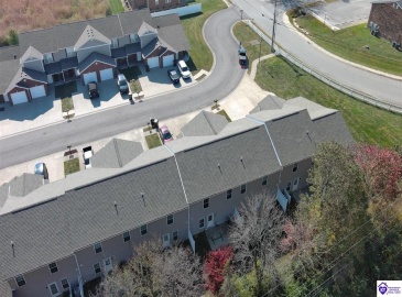 College Station Court, Elizabethtown, Kentucky 42701, ,3 BathroomsBathrooms,For Sale,College Station Court,HK24004222