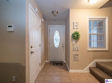 College Station Court, Elizabethtown, Kentucky 42701, ,3 BathroomsBathrooms,For Sale,College Station Court,HK24004222