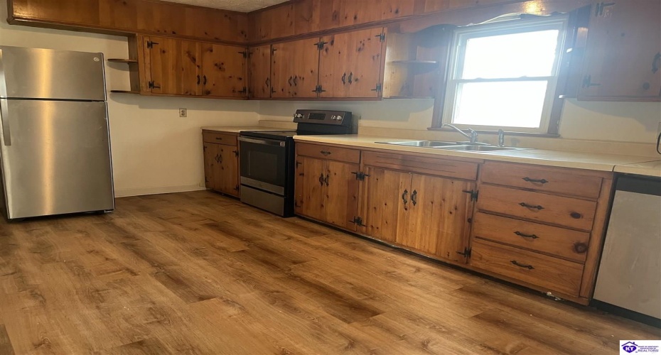 Berrytown Road, Rineyville, Kentucky 40162, ,1 BathroomBathrooms,For Sale,Berrytown Road,HK24004224