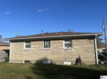 Huberta Drive, Louisville, Kentucky 40216-1214, ,2 BathroomsBathrooms,For Sale,Huberta Drive,HK24004227